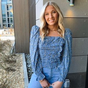 Long sleeve crop top